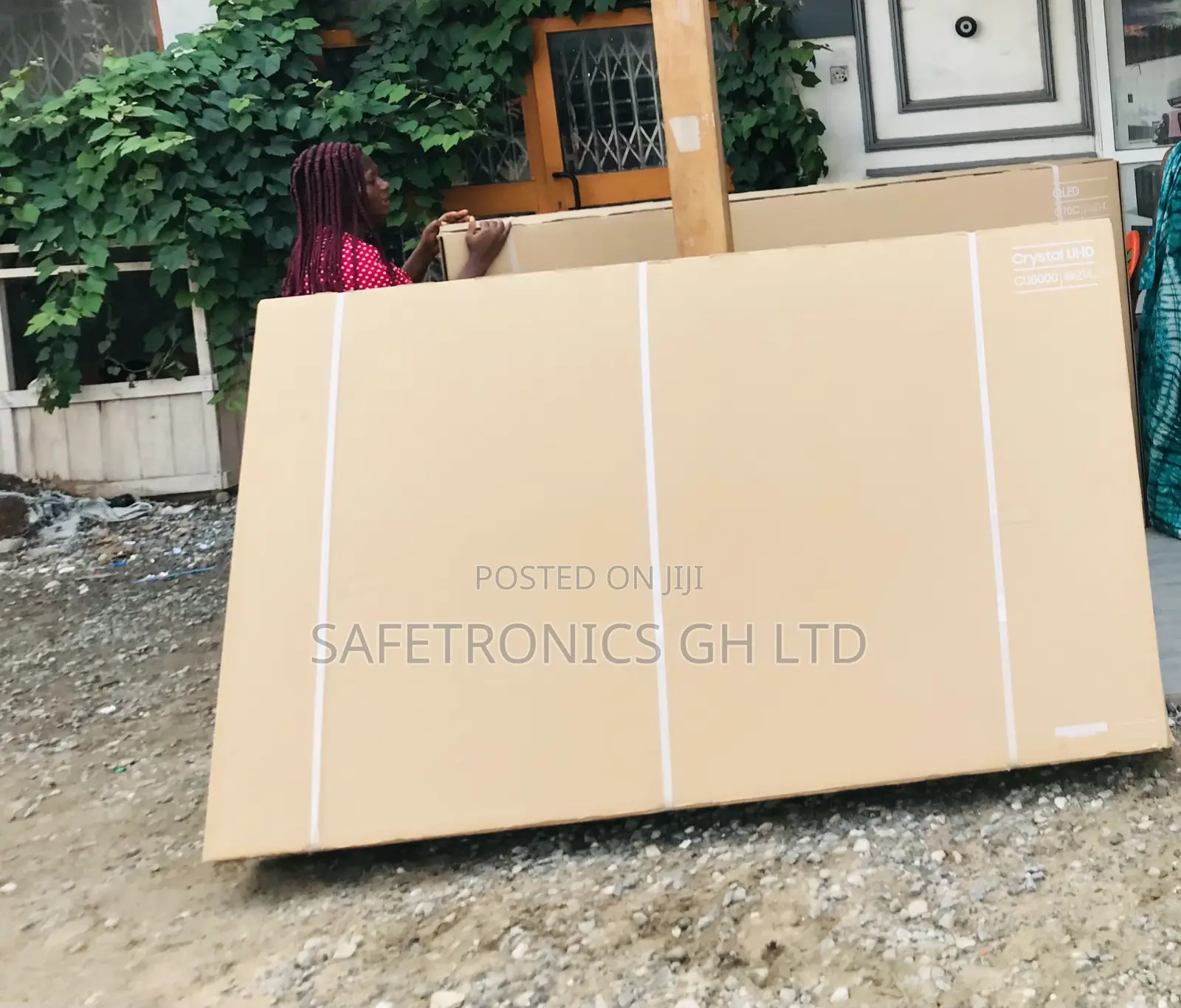 Black Uhd Smart Samsung Qled 85”Q60 TV 