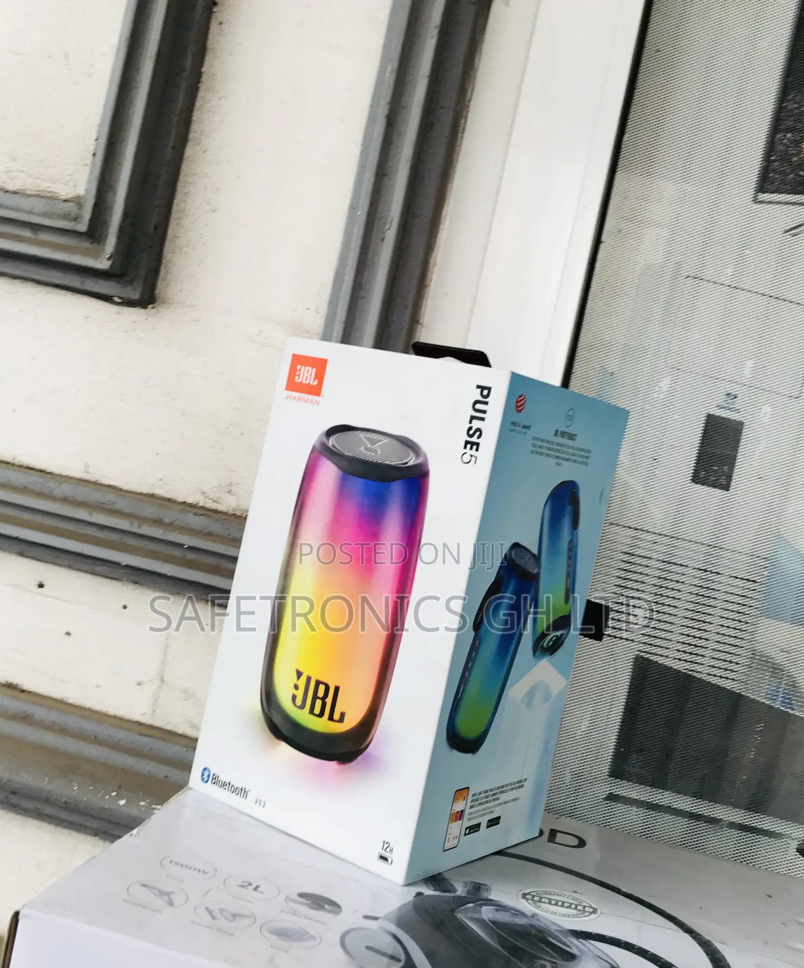 Valuable JBL Bluetooth Wireless Black Speaker