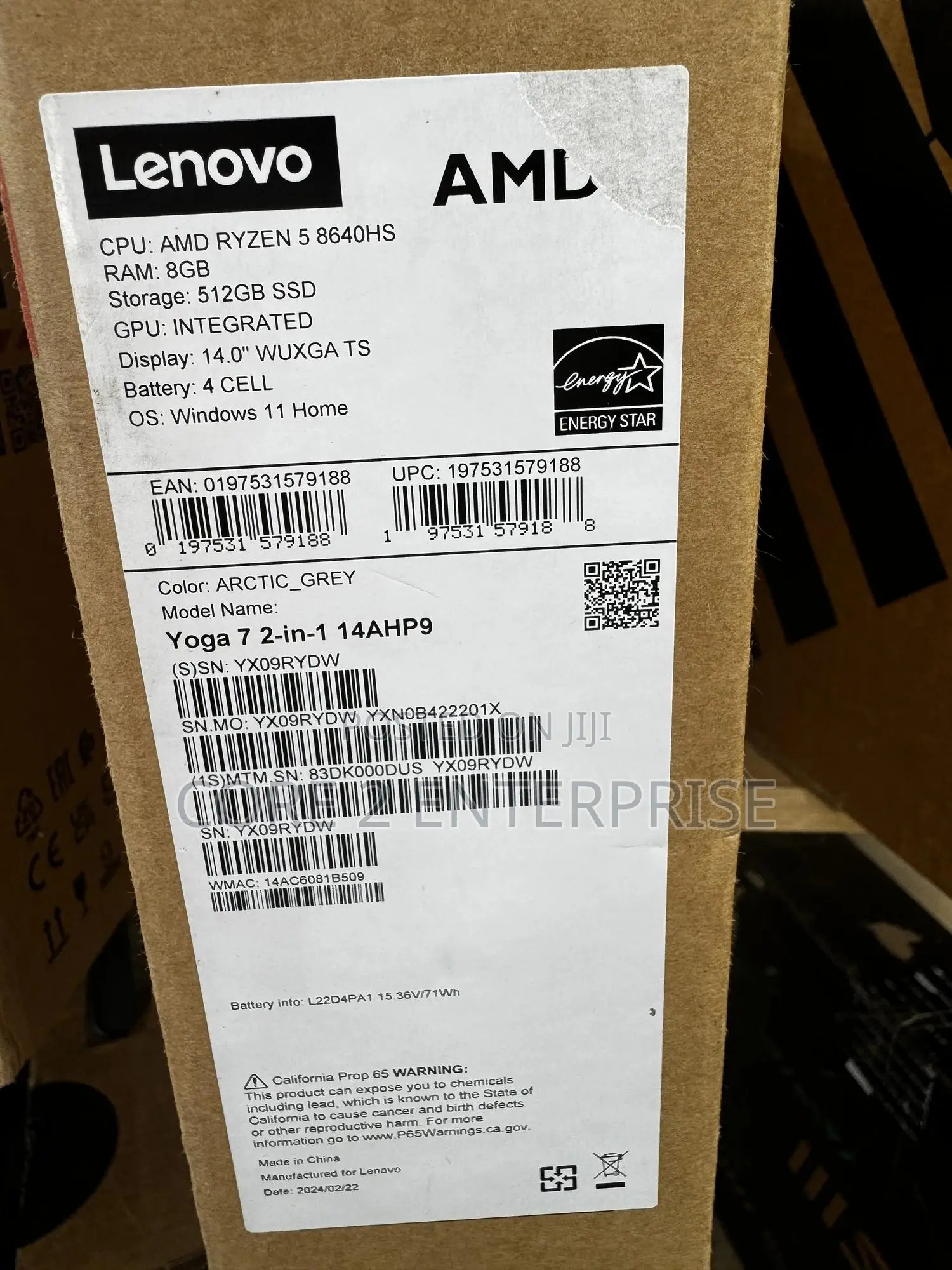 New Laptop Lenovo Yoga 710 8GB AMD Ryzen SSD 512GB