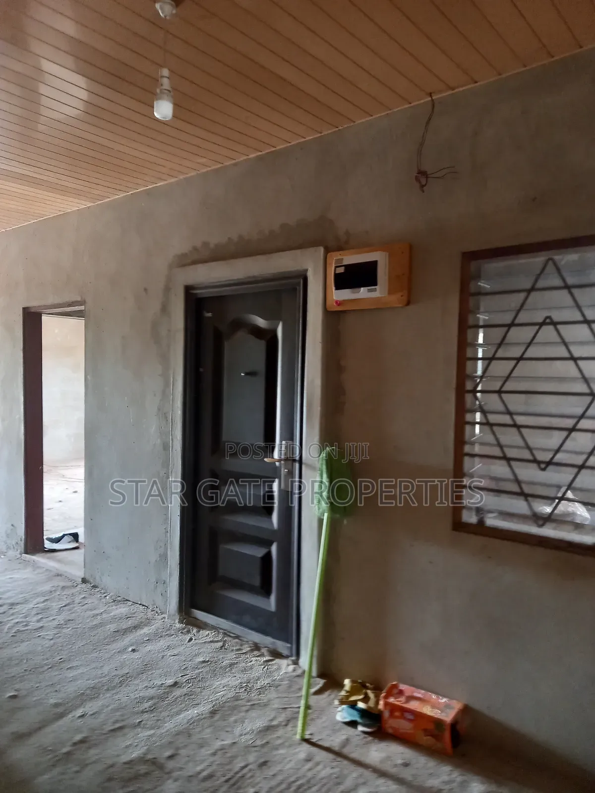 6bdrm House in Asokore Mampong,, Kumasi Metropolitan for sale