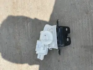 Honda CR-V 2019 Manual Boot Lock