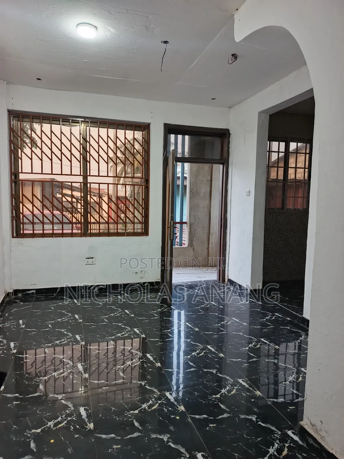 1bdrm Apartment in Dorns Properties, New Town for rent