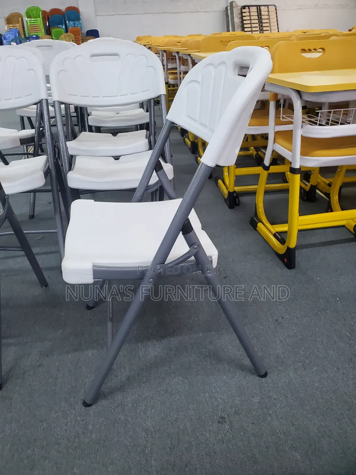 Foldable Chair / Folding Chair