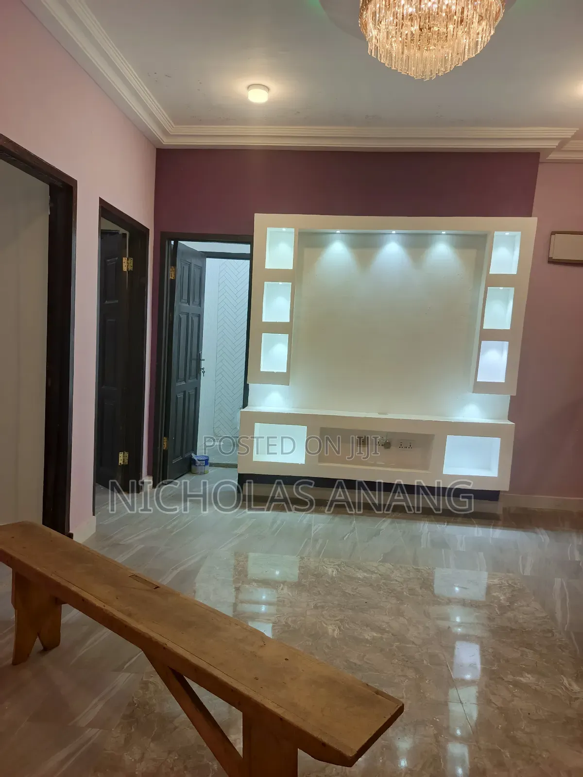 2bdrm Apartment in The Dorns Propertie, New Town for rent
