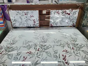 Queen Size Bed (Built-in Queen Sizebed)