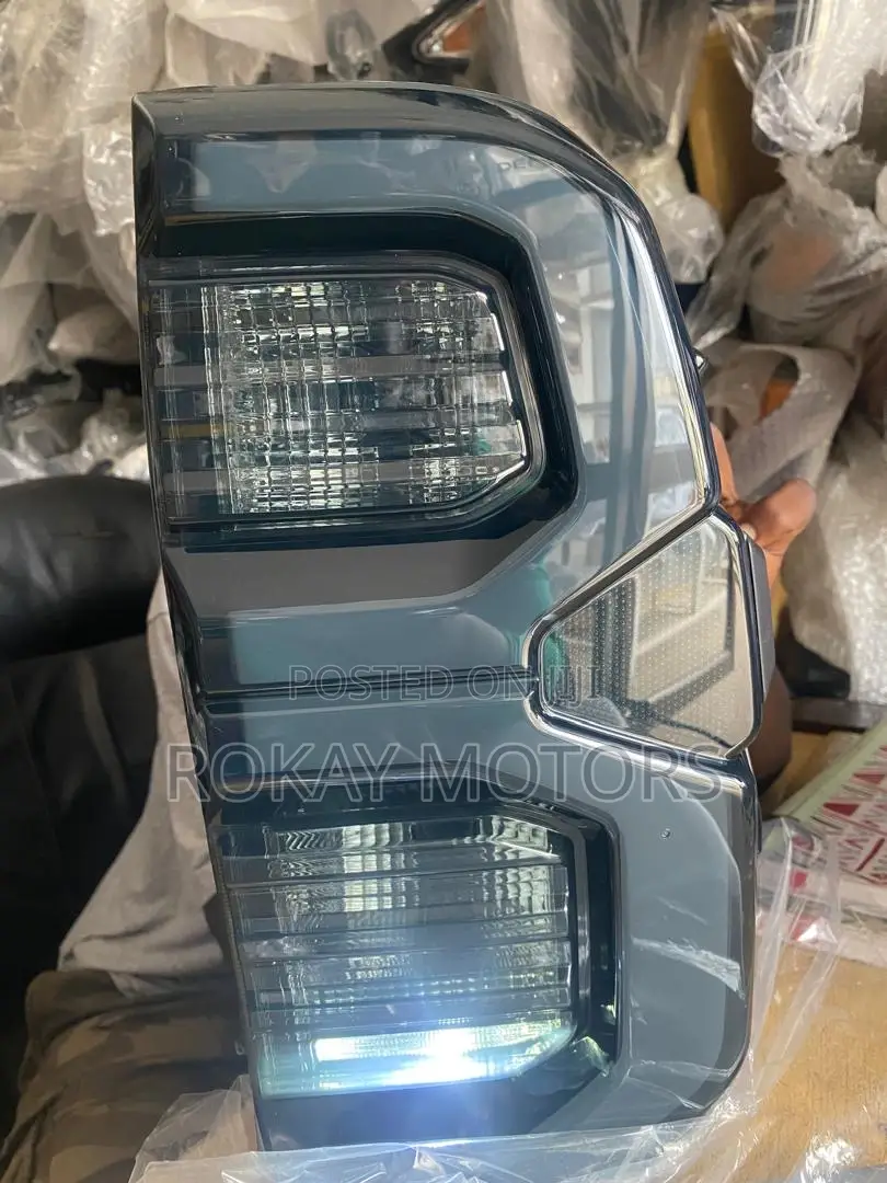 Hilux/Vigo 2016,2017,2018,2019,2020 Taillights Spec Pair
