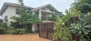 6bdrm House in Dki Properties, Dzorwulu for sale