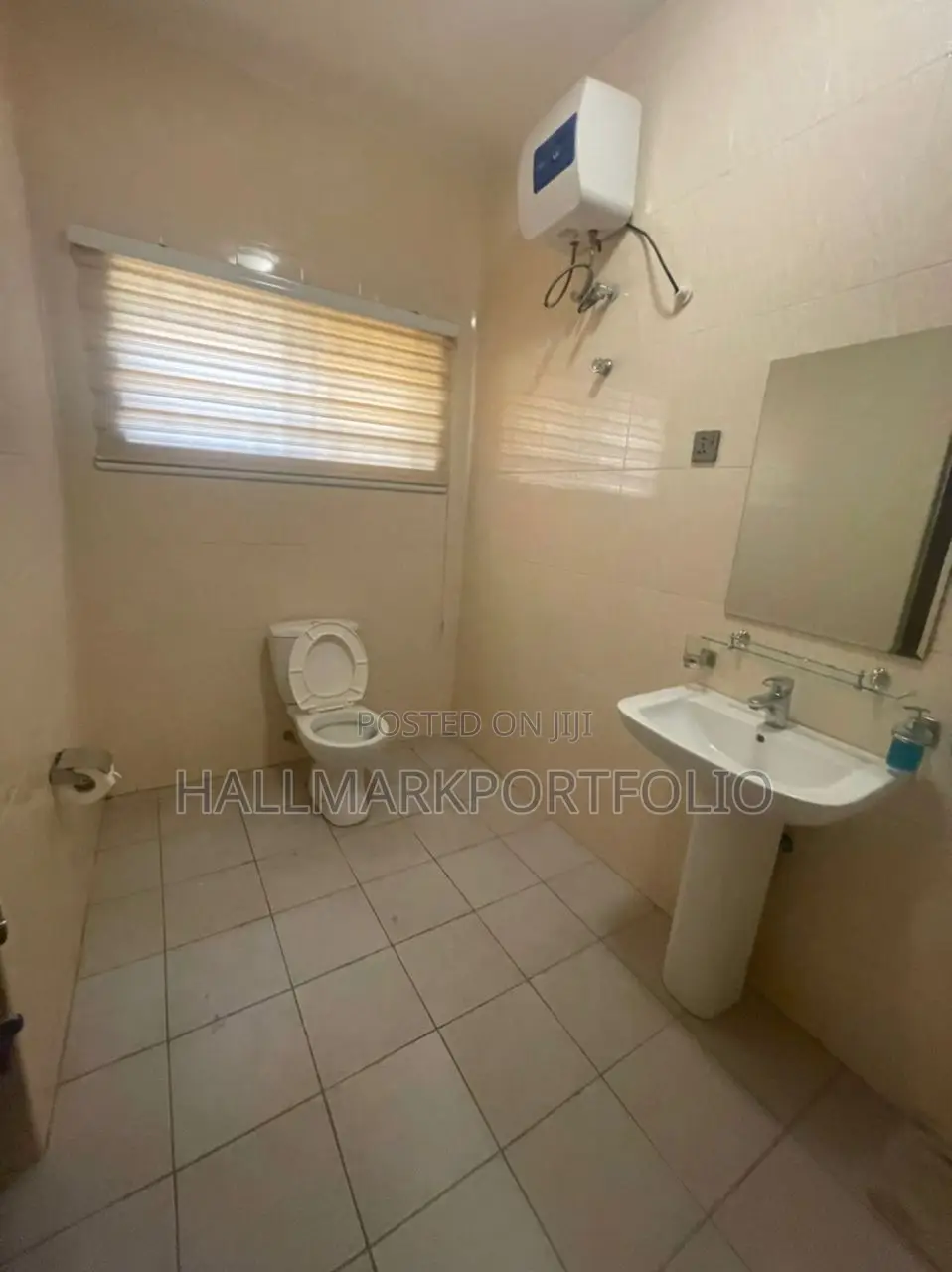3bdrm House in Devtraco Comm 25, Tema Metropolitan for rent