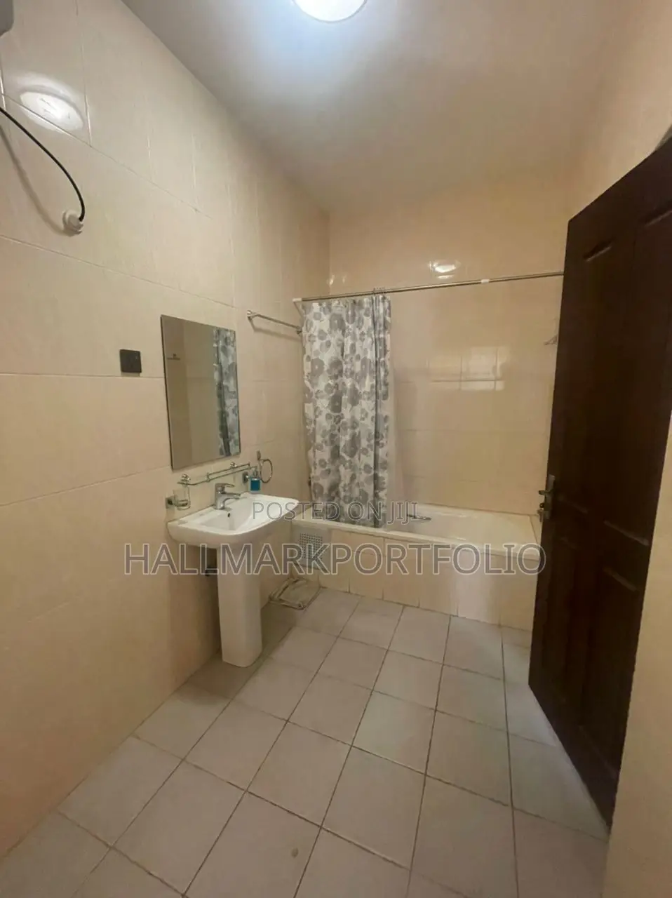 3bdrm House in Devtraco Comm 25, Tema Metropolitan for rent