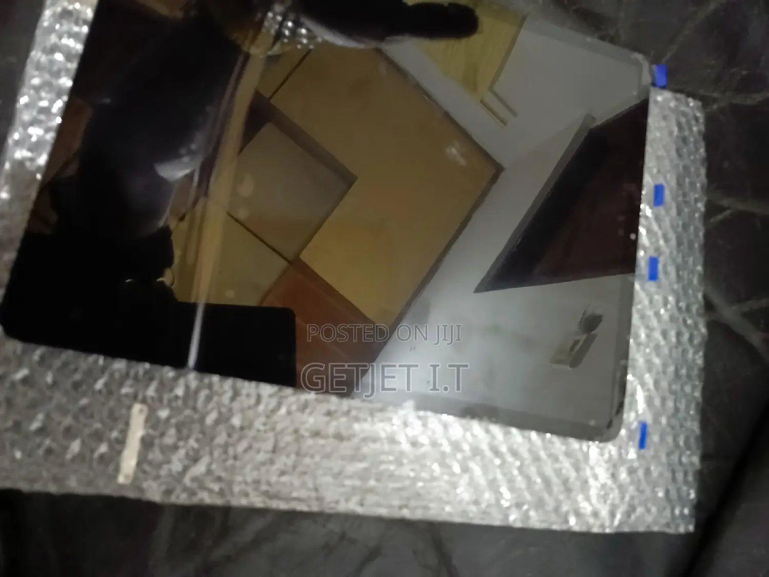 12.9 iPad Screens Available for Sale
