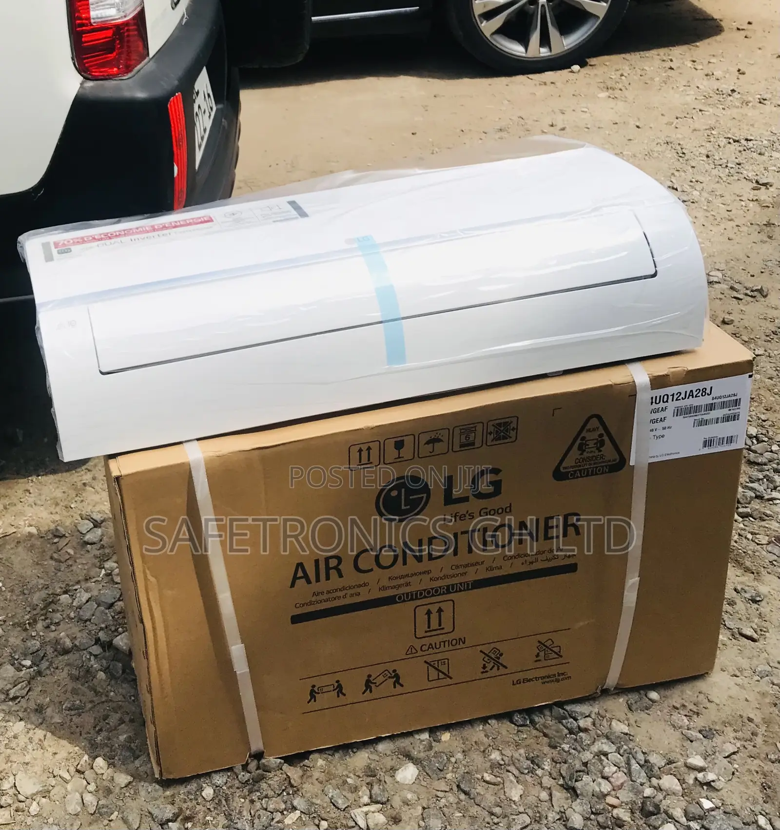 LG Dual Inverter 2.5hp R410 Gas White Airconditioner