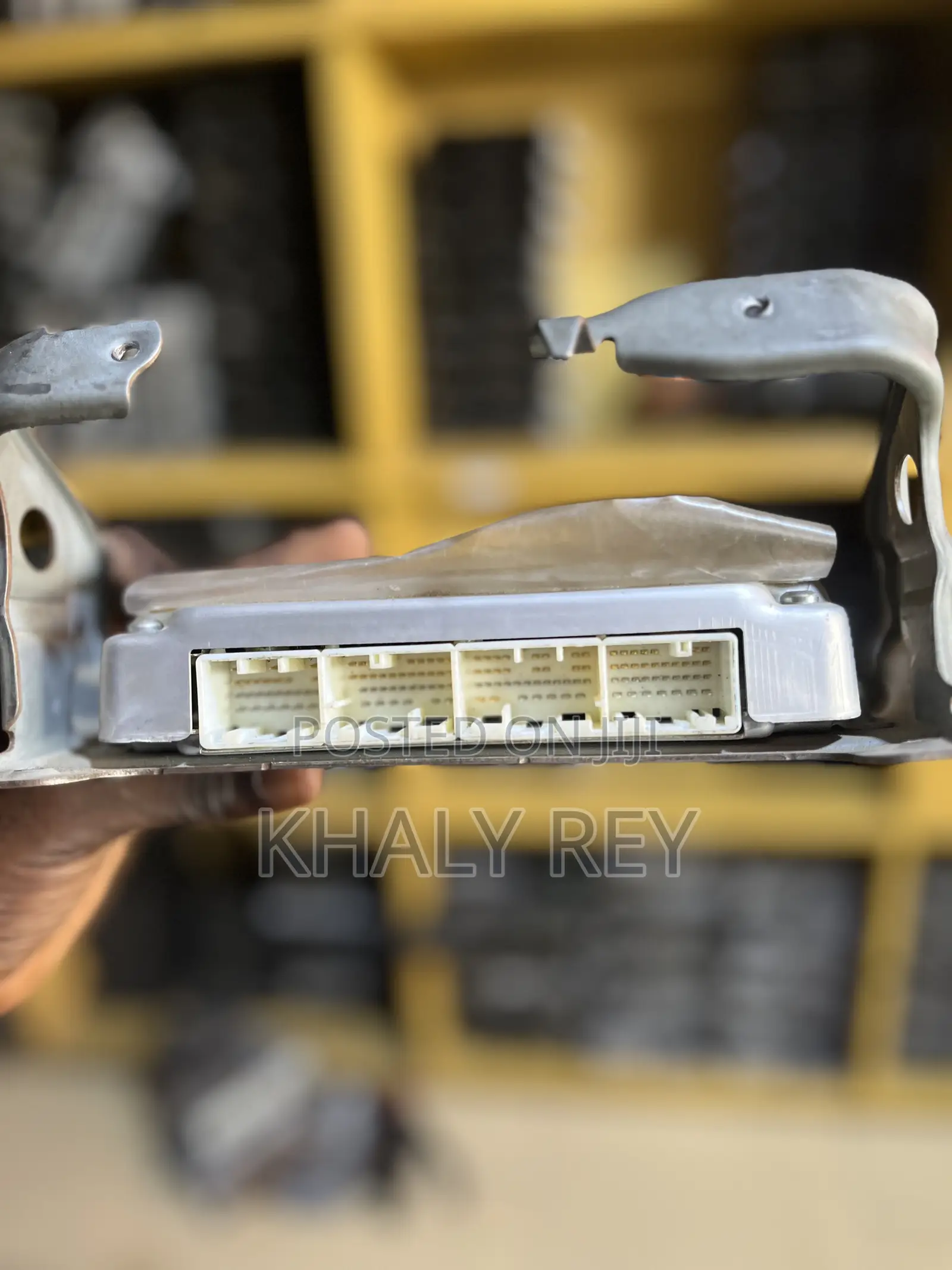 2005-2007 Toyota Corolla Engine Control Unit