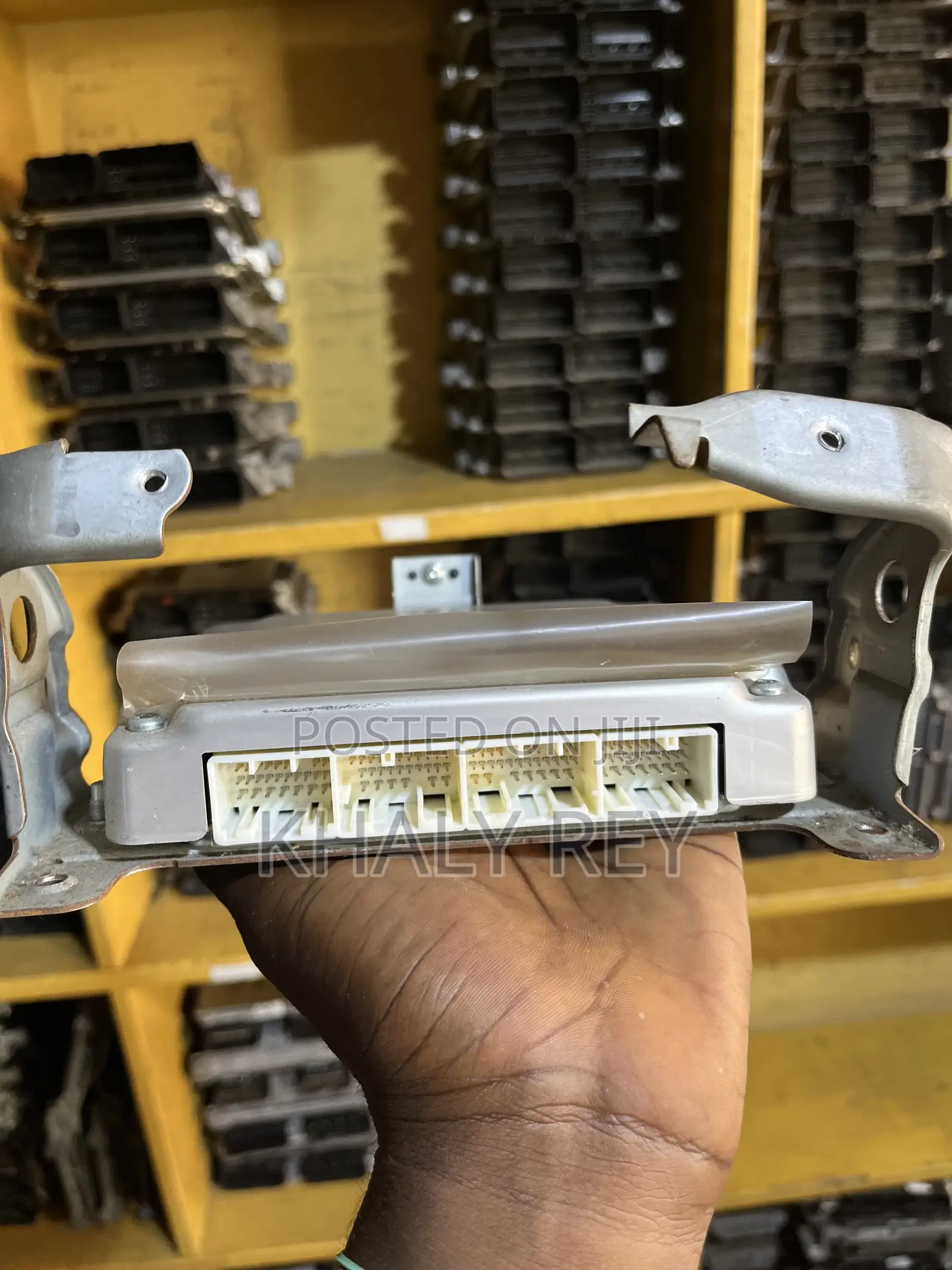 2005-2007 Toyota Corolla Engine Control Unit