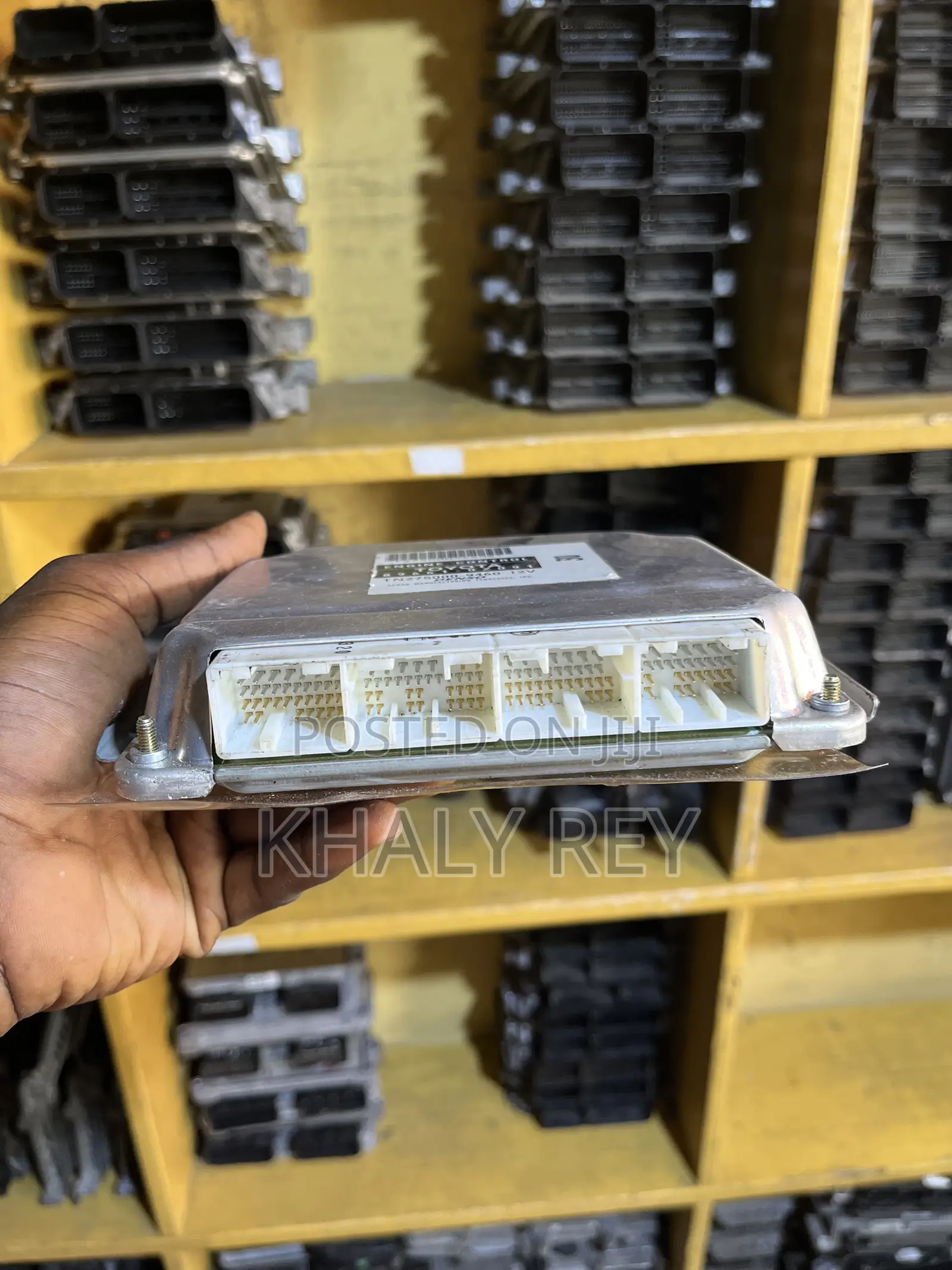 2005-2007 Toyota Corolla Engine Control Unit