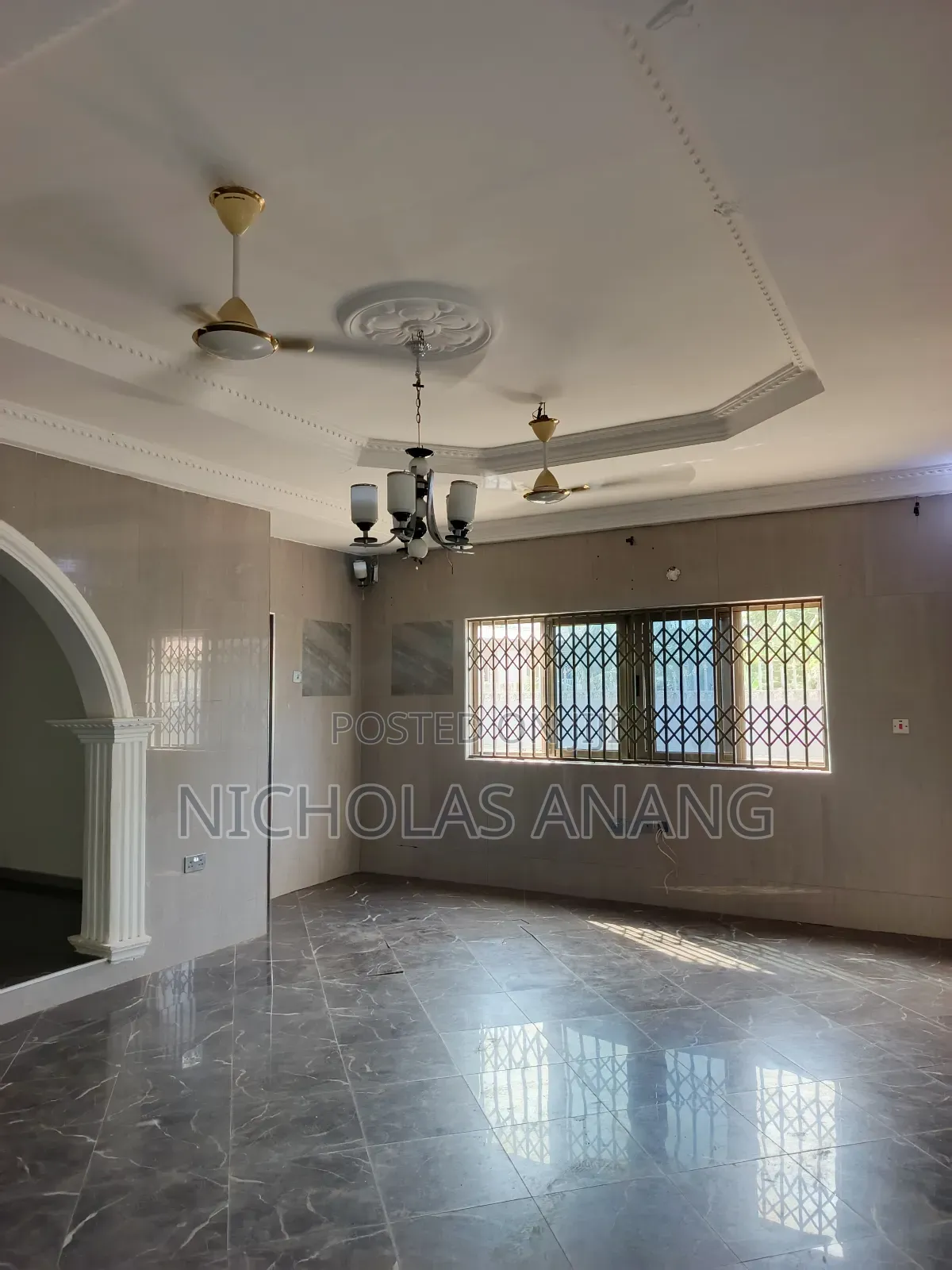 3bdrm Apartment in The Dorns Properties, New Town for rent