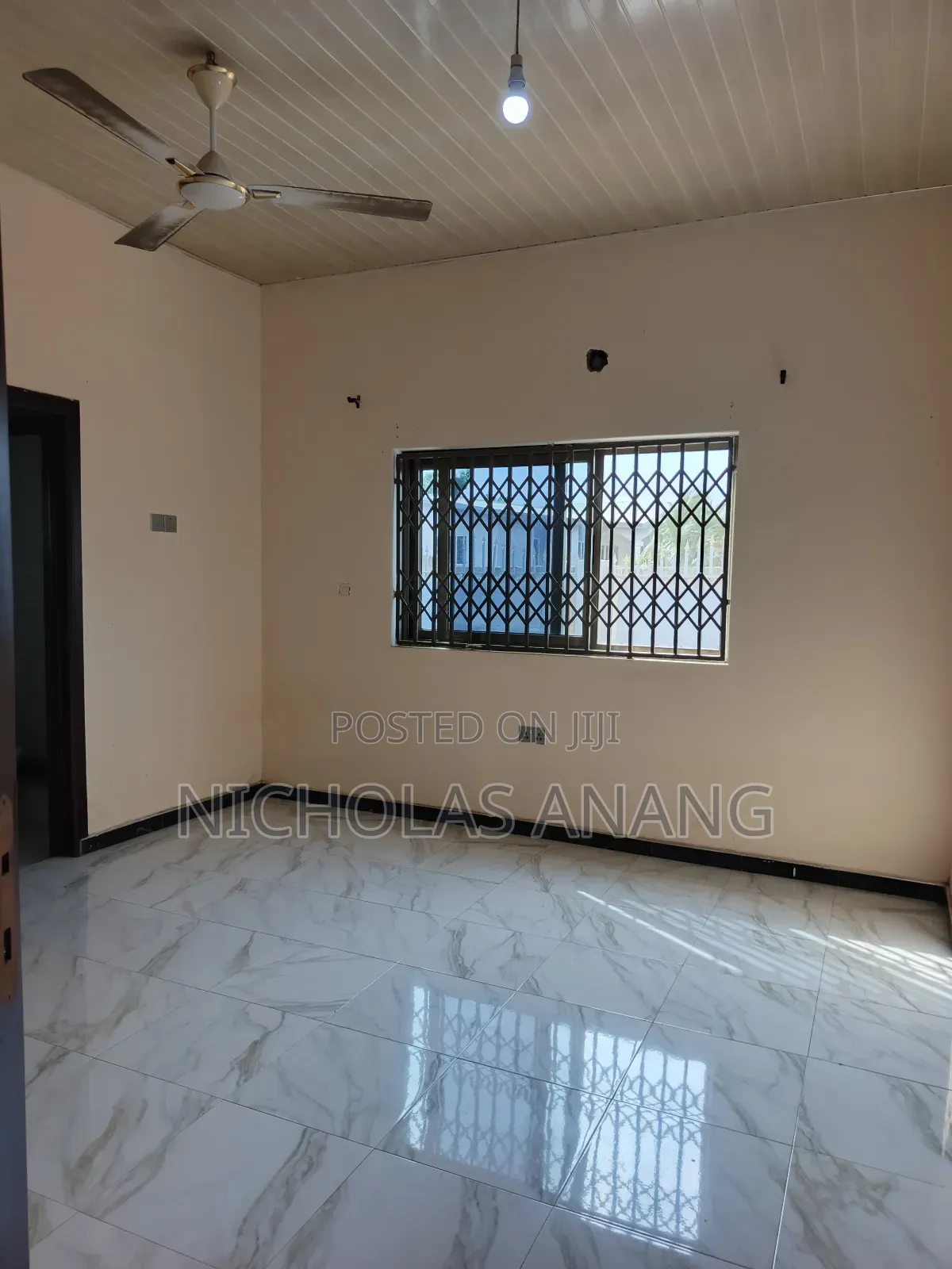 3bdrm Apartment in The Dorns Properties, New Town for rent