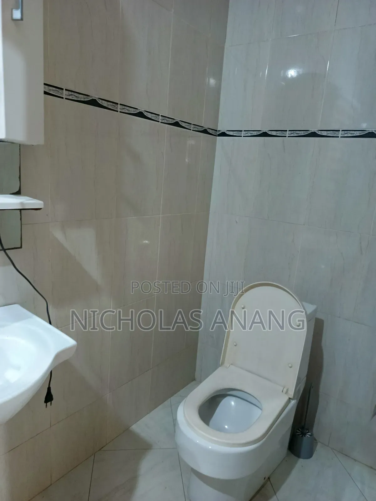 3bdrm Apartment in The Dorns Properties, New Town for rent