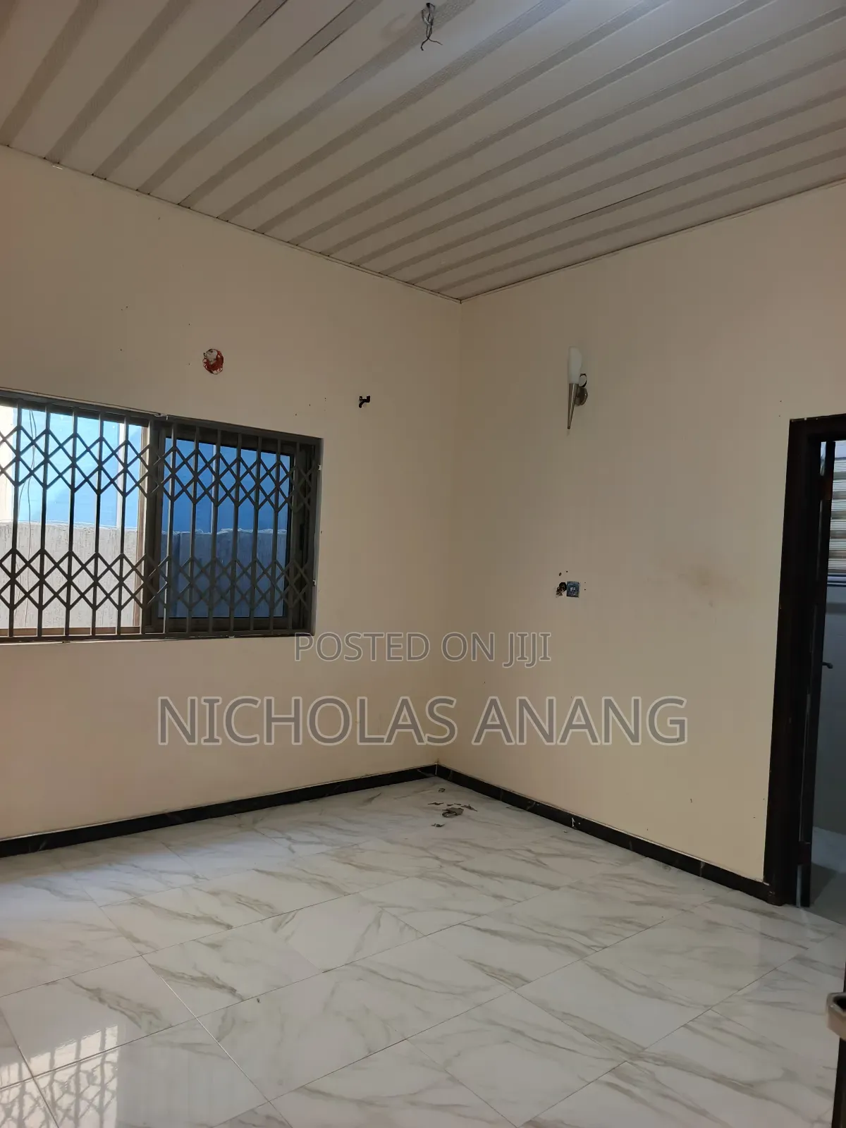 3bdrm Apartment in The Dorns Properties, New Town for rent