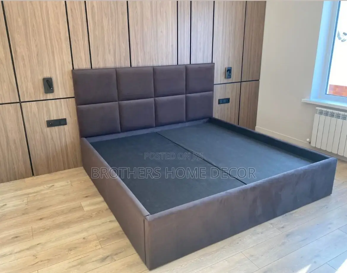 Sweet Design Queen Size 72x75 Bedframe//Very Strong