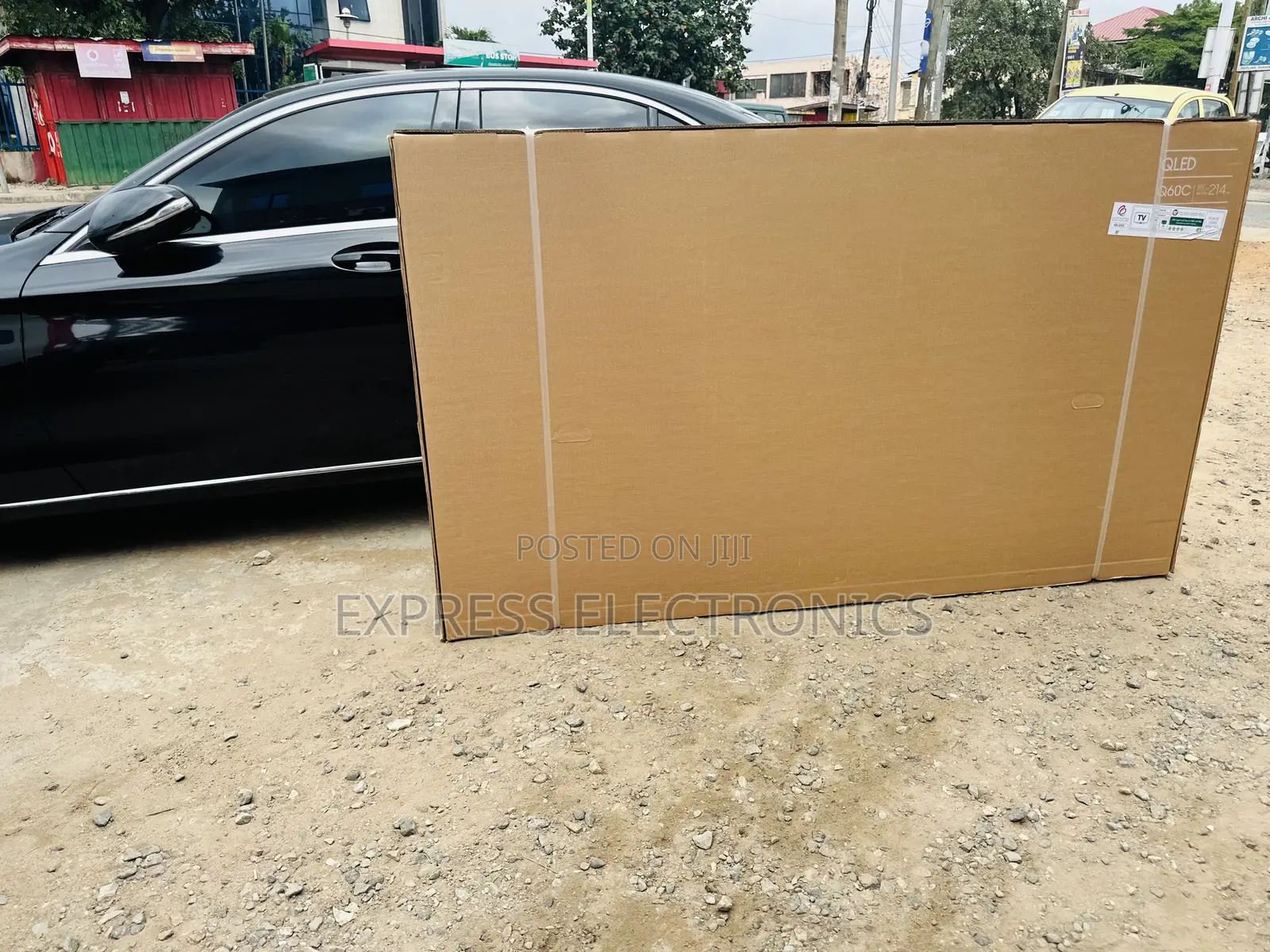 Smart UHD Smart 85”Q60C Samsung  