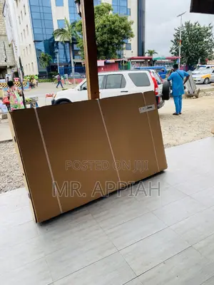 Quality Samsung 85cu8000 85” Uhd Crystal Smart Television.