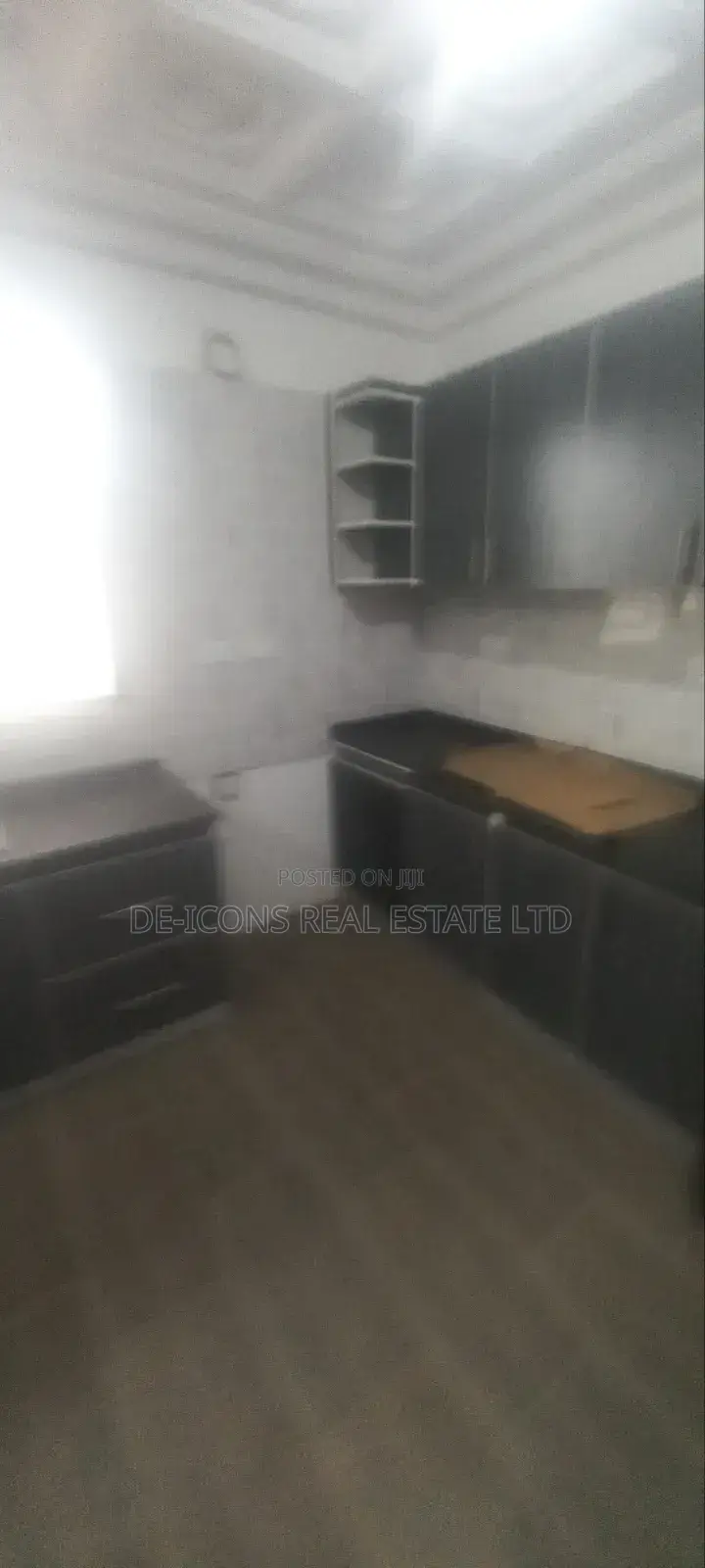 4bdrm Mansion in De-Icons Real Estate, Awutu Senya East Municipal