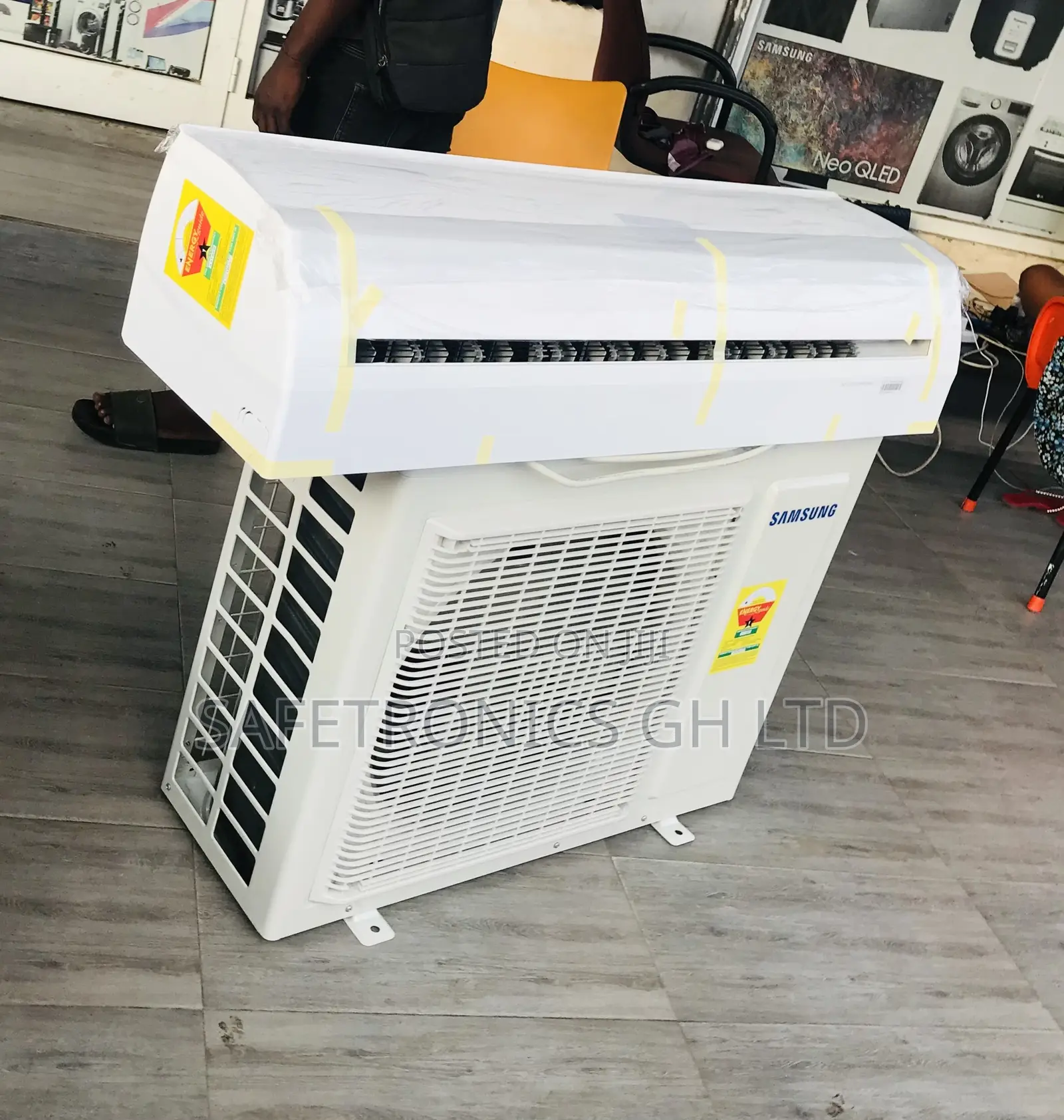 Brand New Samsung 2.0hp Gas Non-Inverter R410 