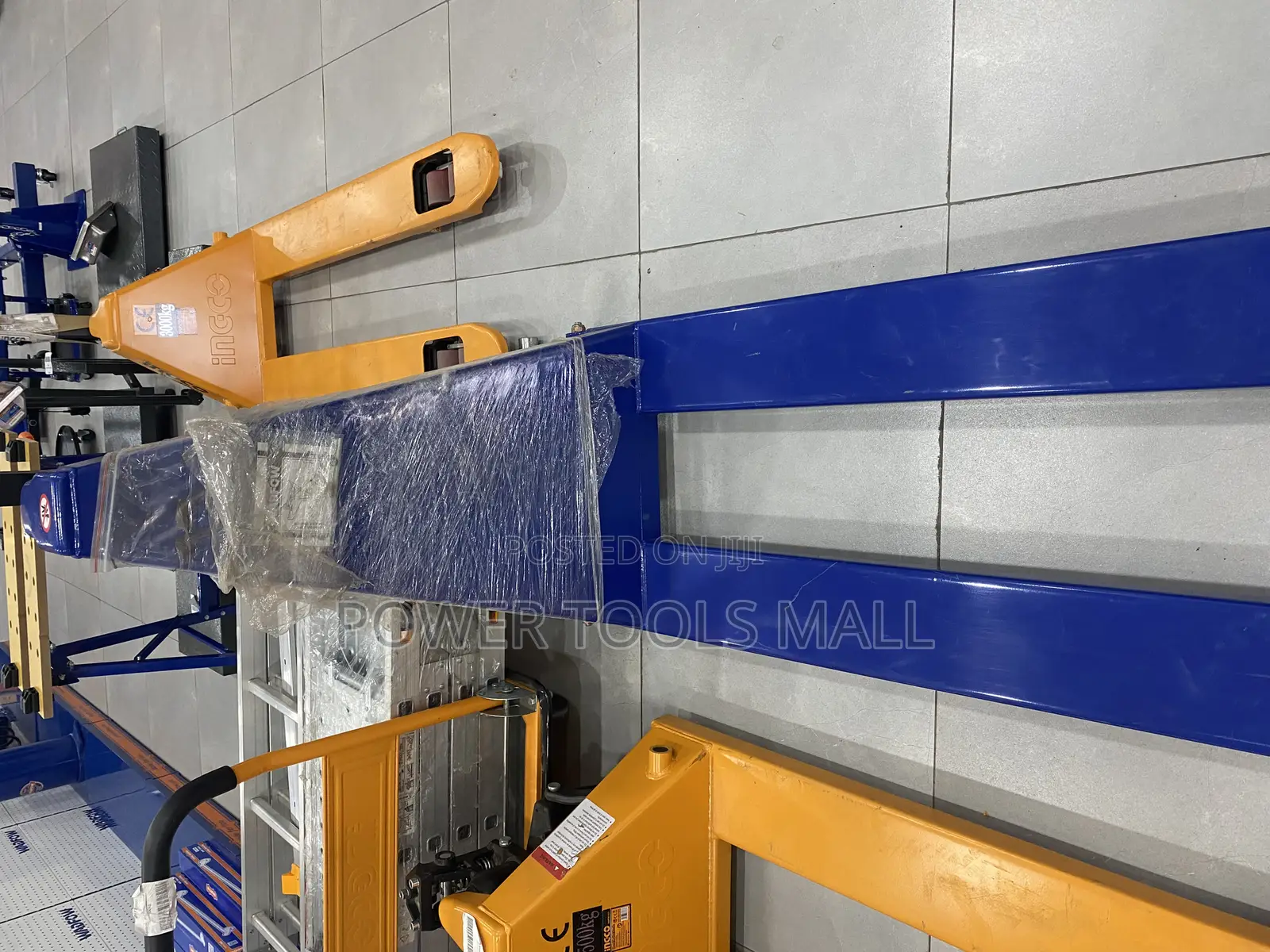 Wadfow Hand Pallet Truck 2ton