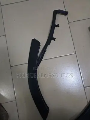 2017-22 Honda CR-V Rear Right Wheel Arch Molding 75390TLAA0