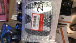 CR-V 23 Crown/Emblem