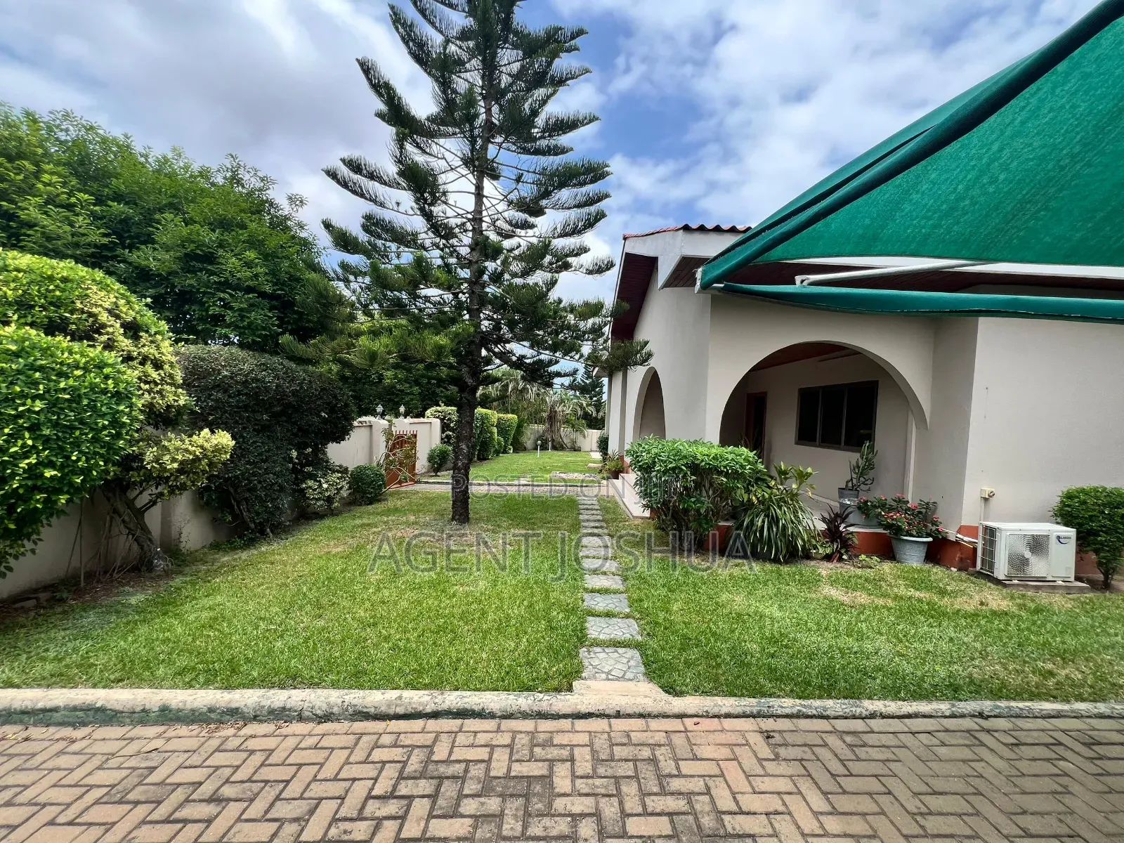 4bdrm House in Regimanuel Platinum, Airport Residential Area for rent
