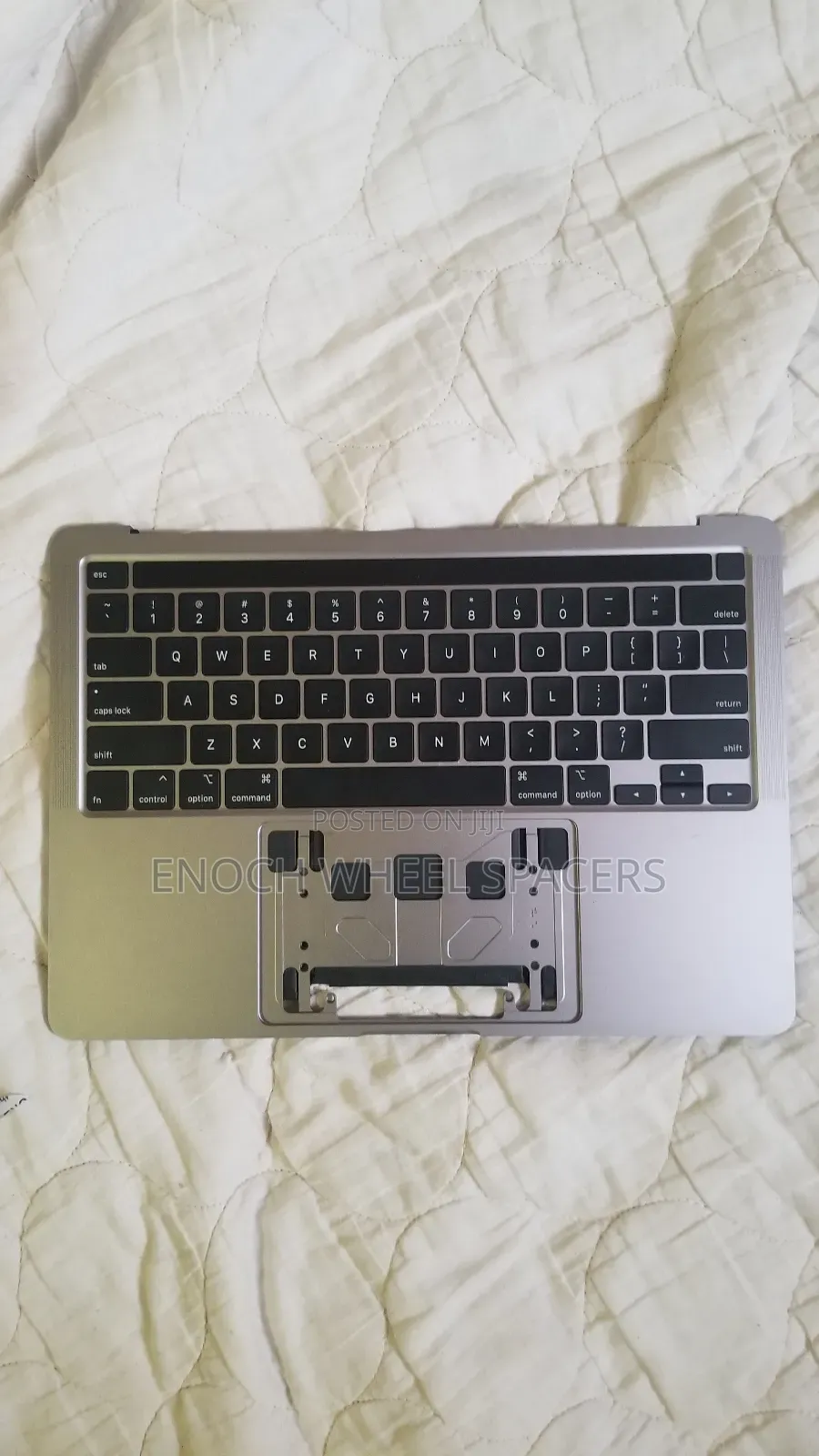 2020 Macbook 13" Keyboard + Battery
