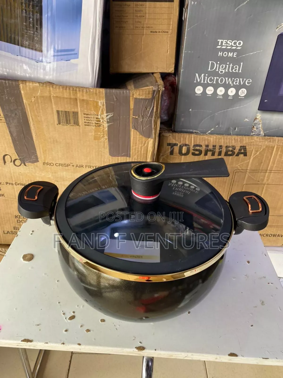 Family Size Macro Pressure Cooking Pot