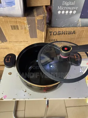 Family Size Macro Pressure Cooking Pot