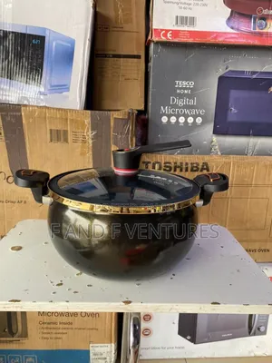 Family Size Macro Pressure Cooking Pot