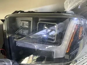 Toyota Tundra Headlight 2014-2018