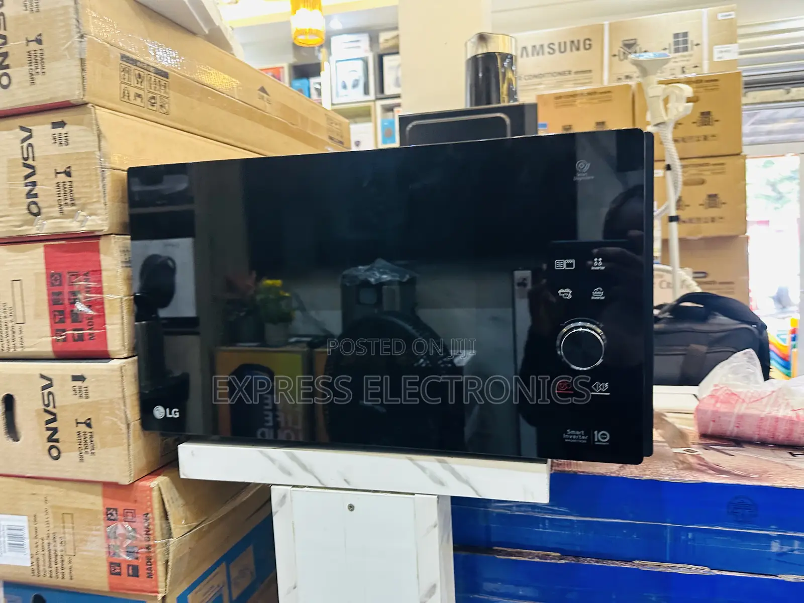 Microwave Oven Black 42L LG MH8265CIS