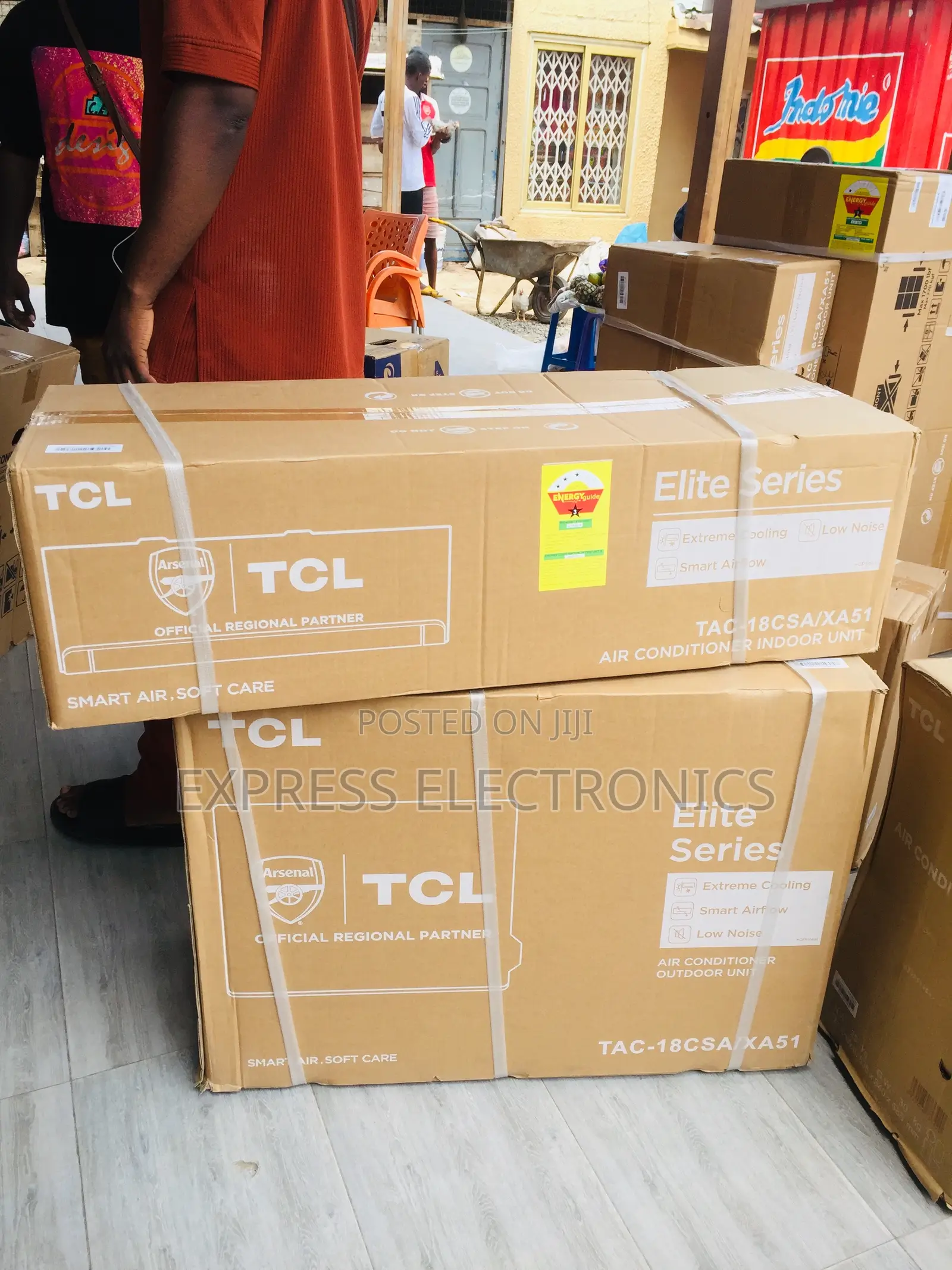 Neatly Sealed Inverter TCL Split 1.5hp