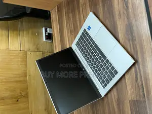 New Laptop HP EliteBook 830 G8 16GB Intel Core I5 SSD 256GB