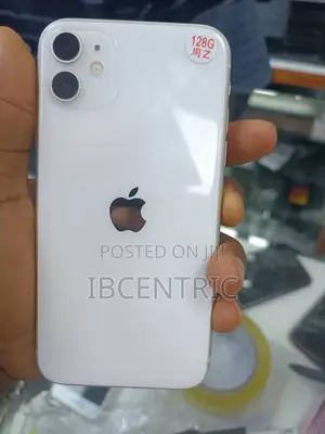 New Apple iPhone 11 128 GB Black