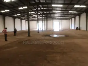 3200 SQM Warehouse Tema Industrial Area