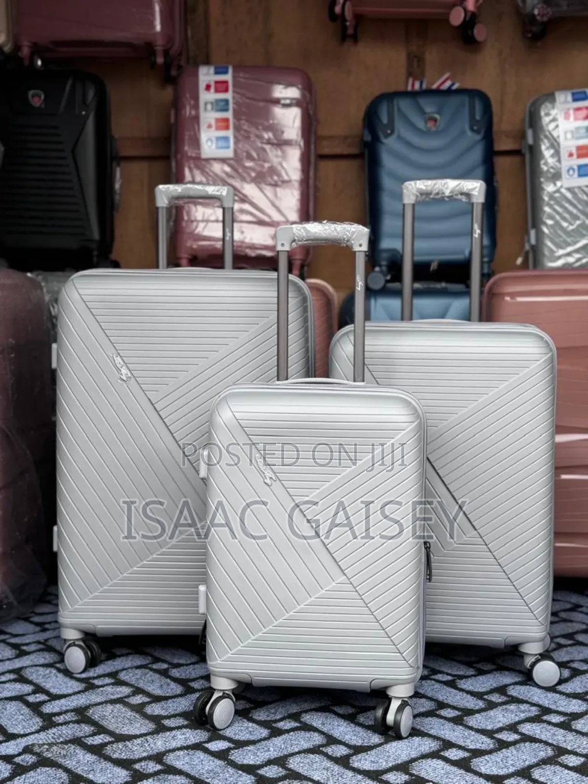 Three Set Quality Anticrake Luggages/Travel Bags