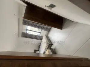 Furnished 3bdrm Townhouse / Terrace in Bee Decor & Homes, Dzorwulu