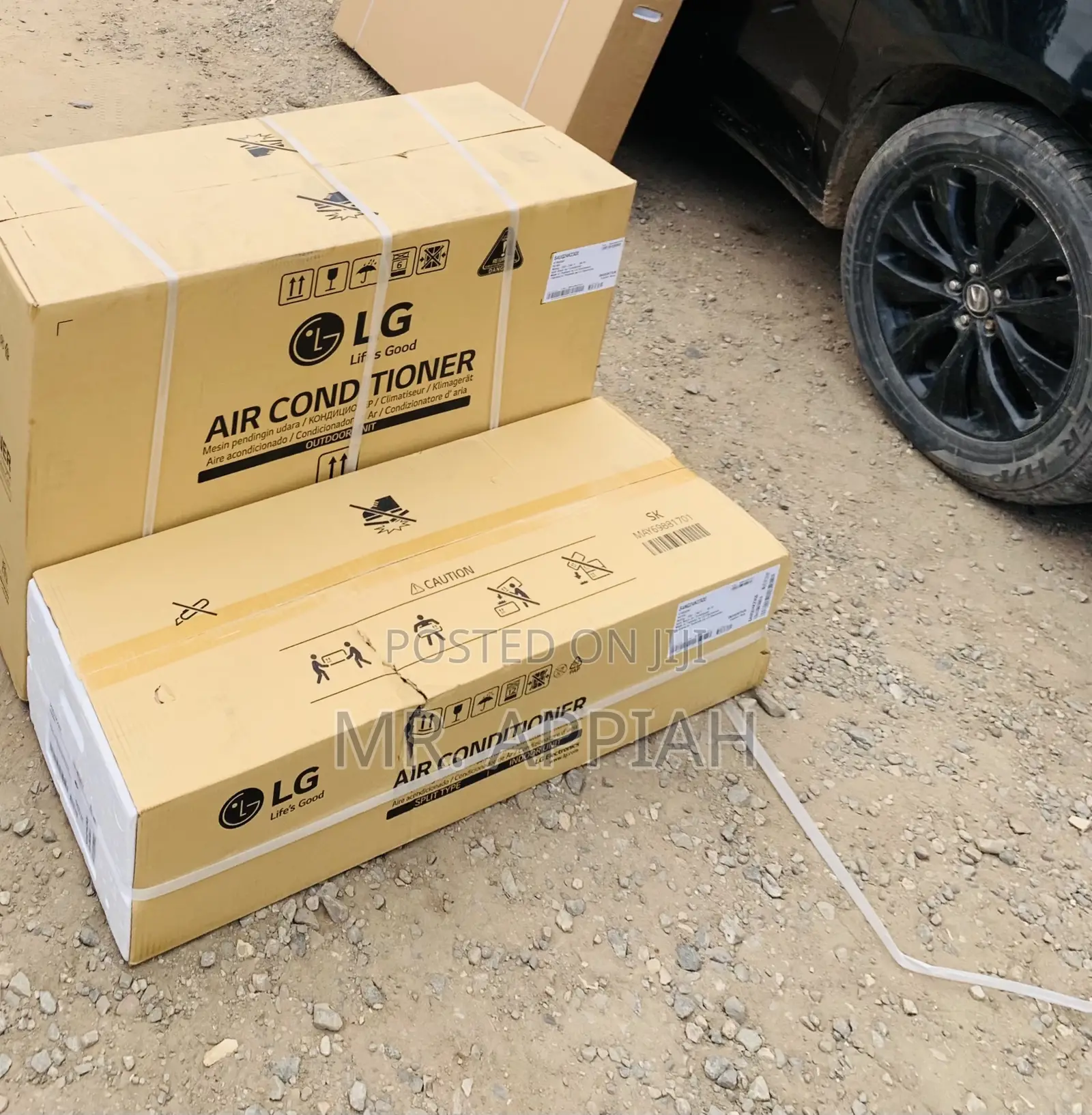 Latest LG S4-Q24k23 2.5hp Dual Inverter Ac(White).