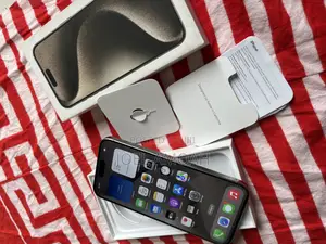 New Apple iPhone 15 Pro Max 256 GB Silver