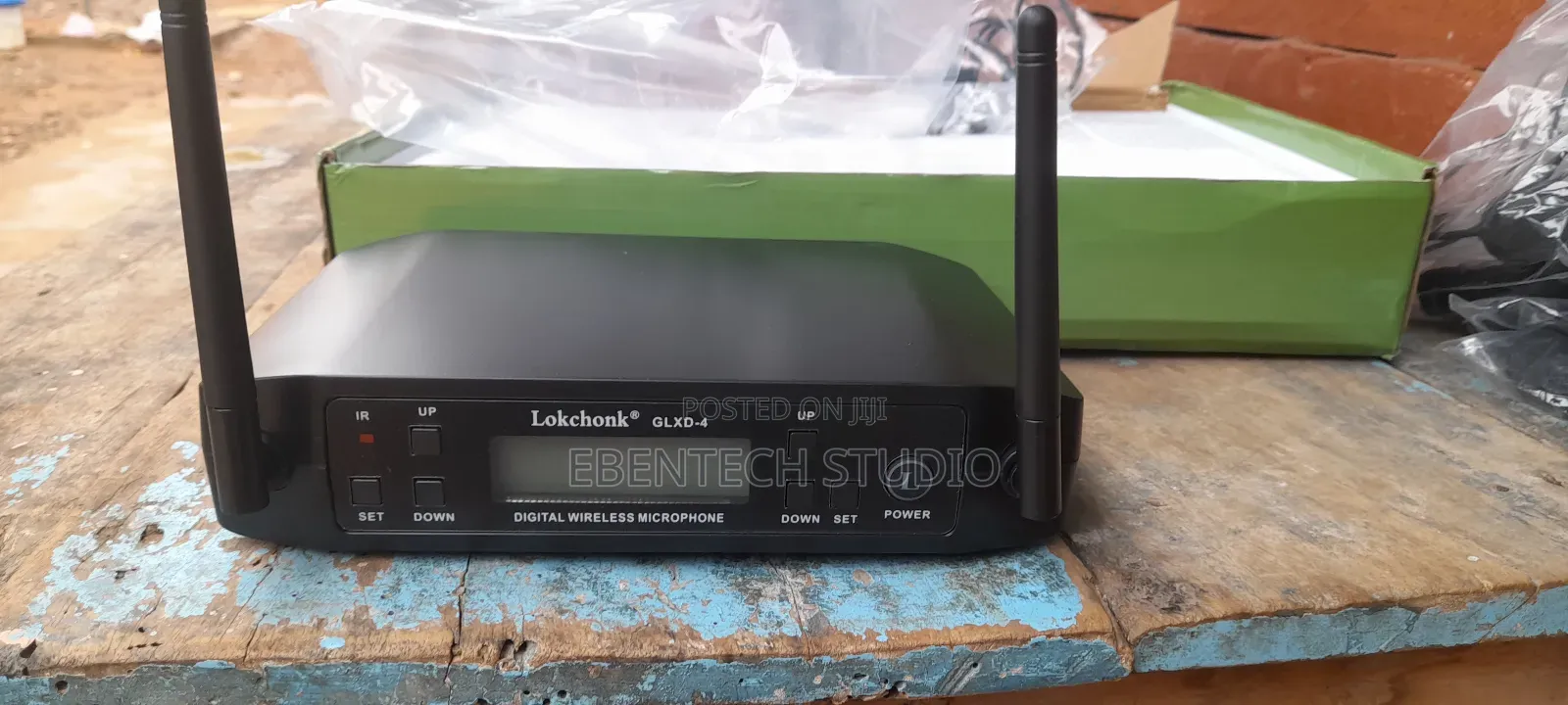 Wireless Lapel Lavalier Microphone System