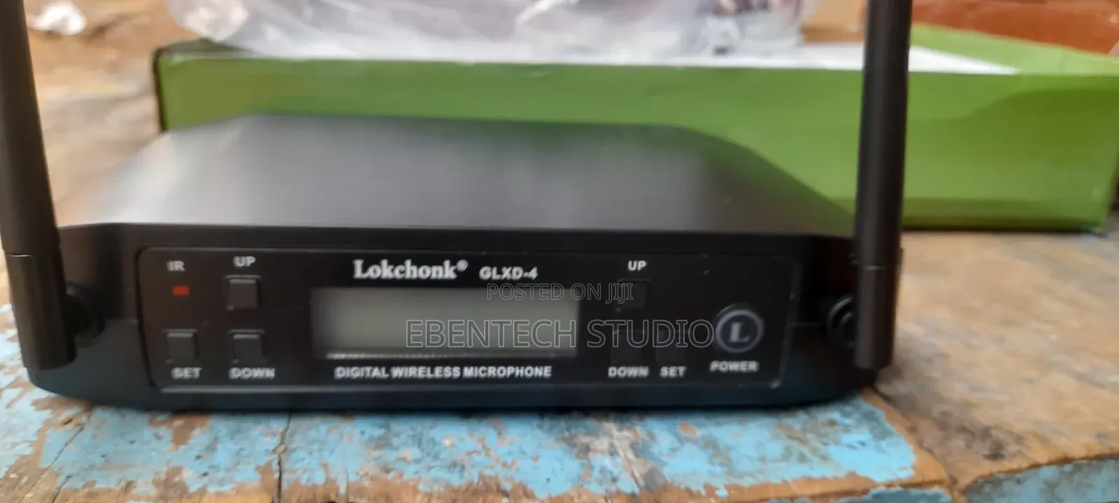Wireless Lapel Lavalier Microphone System