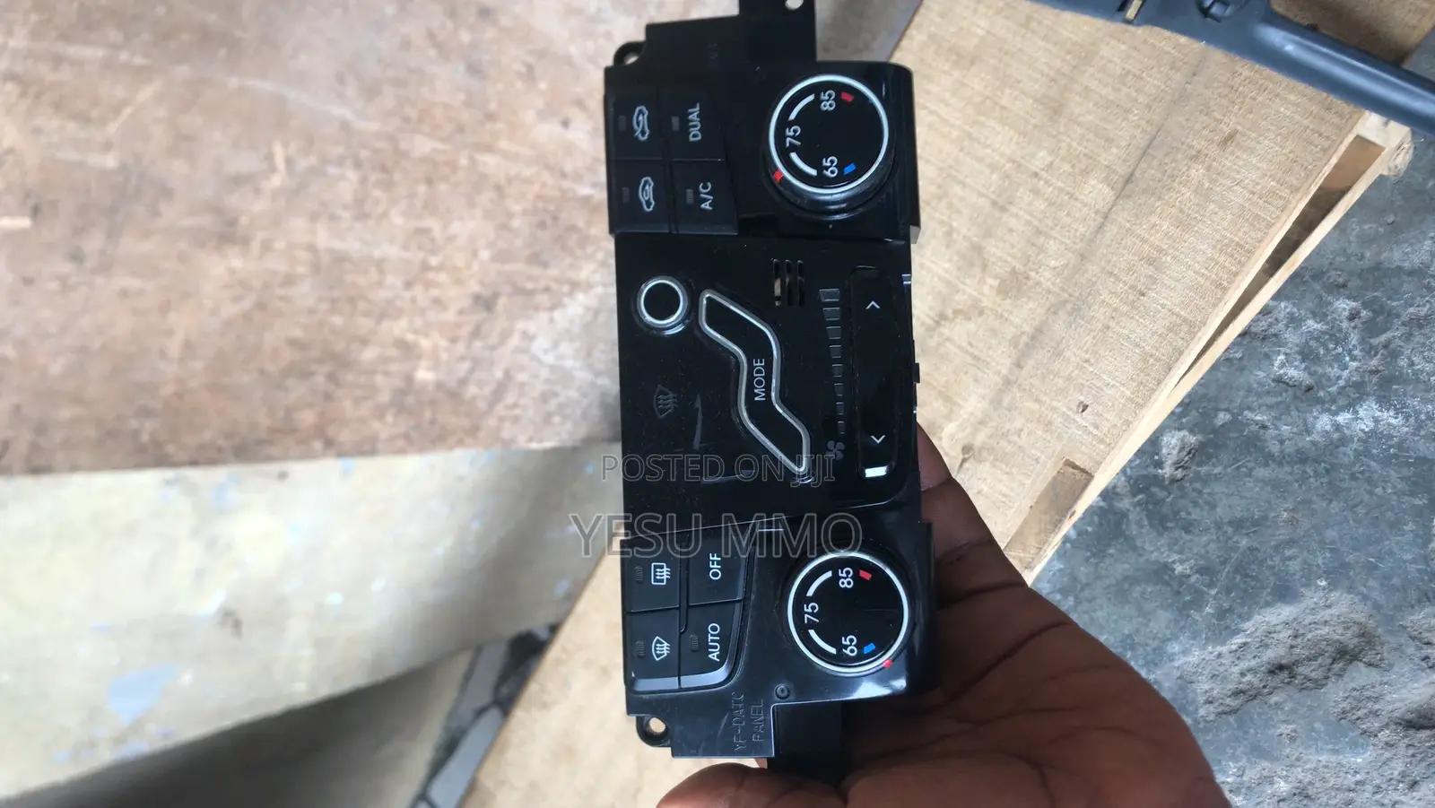 Hyundai Sonata 2013 AC Controllers