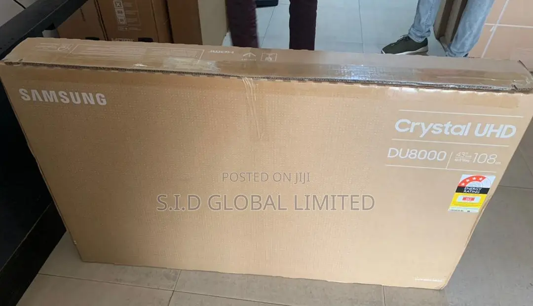 Incredible 43" Class Crystal Uhd Du8000