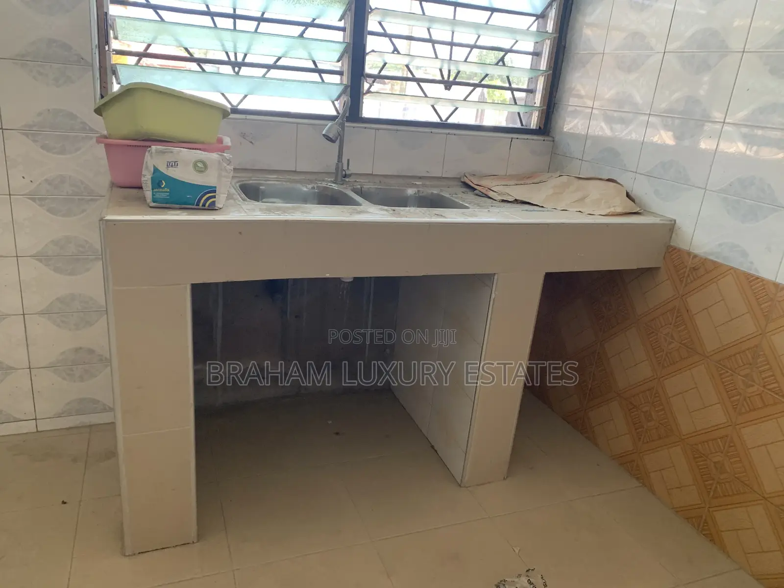 2bdrm Apartment in Junction Mall Area, Nungua for rent